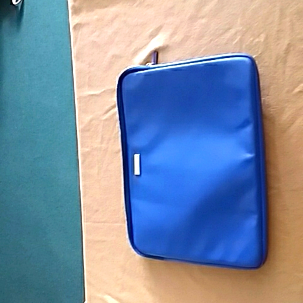 Kate spade laptop case